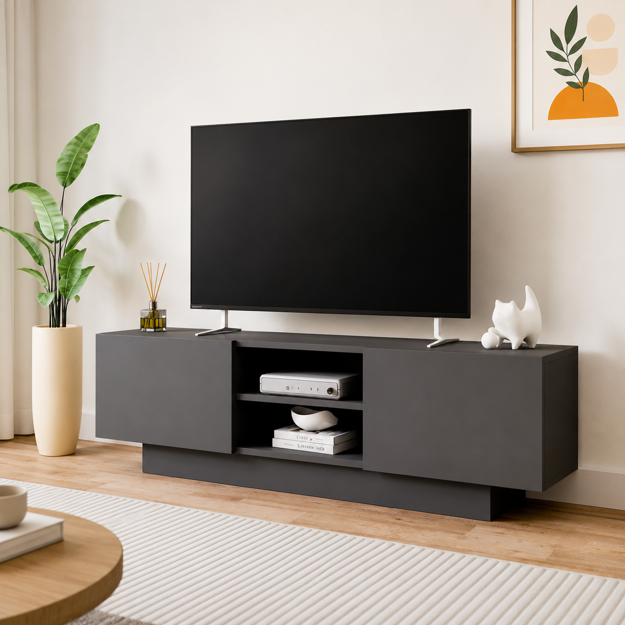 Comodă TV DORA cu uși și raft central, PAL 18 mm, 140 x 31 x 42 cm - detaliu produs