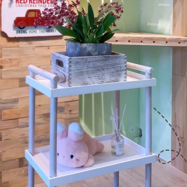 Raft mobil cu 3 polite si 4 roti rotative, suporturi din lemn natural, alb