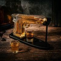 Set Decantor Bauturi Forma Pistol si Gloante 220ml/50ml Sticla Lemn - imagine principala