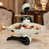 Statuetă Decorativă Femeie cu Tavă – Rășină Finisată, 25 × 21 cm - detaliu produs