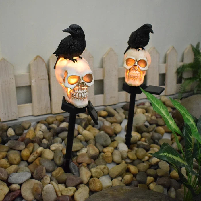 Set 2 Lampi Solare Halloween cu Craniu si Cioara Decoratiuni Gradina Curte - detaliu produs