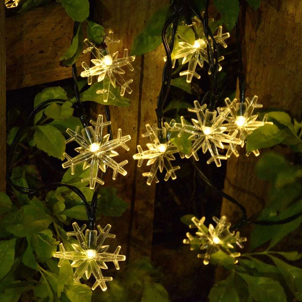 Instalatie Solara cu LED, 7 metri cu 50 fulgi de nea cristal
