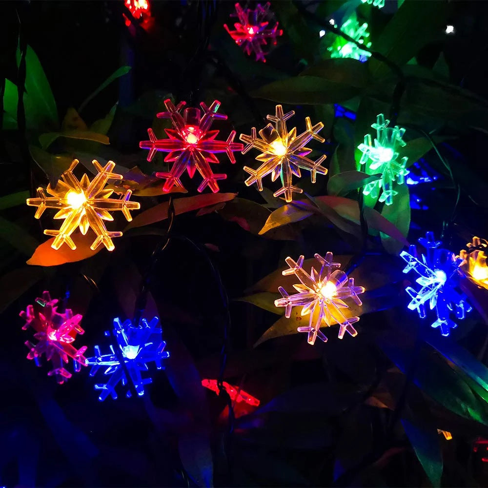 Instalatie Solara cu LED, 7 metri cu 50 fulgi de nea cristal