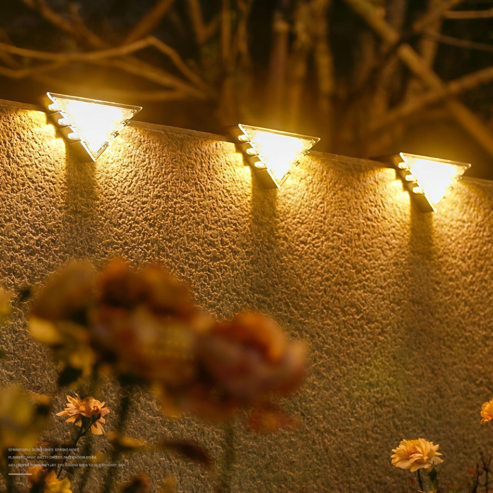 Set 2 Lampi Solae LED pentru Trepte si Terasa – Triunghiulara, 22 LED, Lumina Calda, Impermeabila