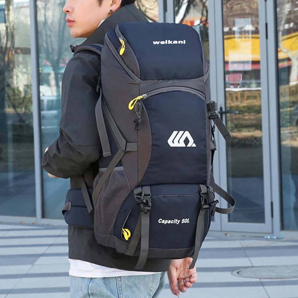 Rucsac drumetie 50L cu suport lombar si compartiment laptop 58x30x22 cm