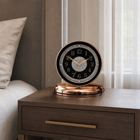 Ceas de masă decorativ premium, finisaj Rose Gold – mecanism silențios, design elegant, funcționare pe baterie 25.5 x26 cm - in context de utilizare