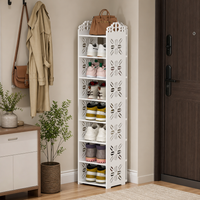 Cuier Multifuncțional cu Raft pentru Pantofi pe 5 Niveluri și 8 Cârlige Duble – Suport Haine și Încălțăminte pentru Hol, 80 x 30 x 172 cm - in context de utilizare