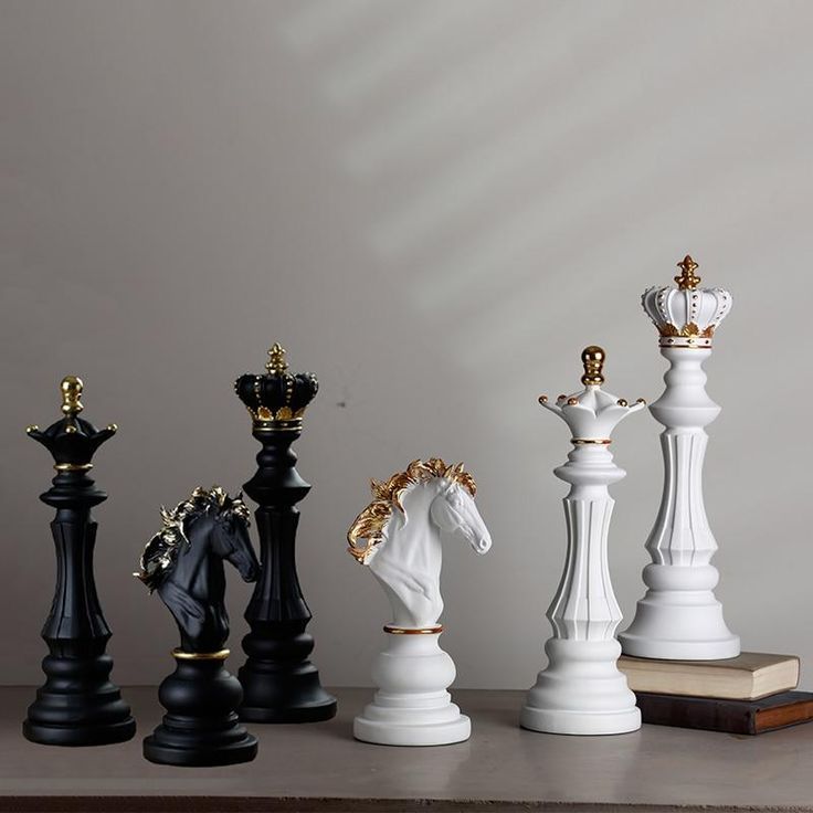 Statuete Sah Premium, Ornamente Regi, Dame, Calareti, Sculpturi Rasina, Decor Casa