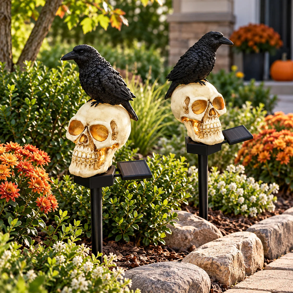 Set 2 Lampi Solare Halloween cu Craniu si Cioara Decoratiuni Gradina Curte - detaliu produs