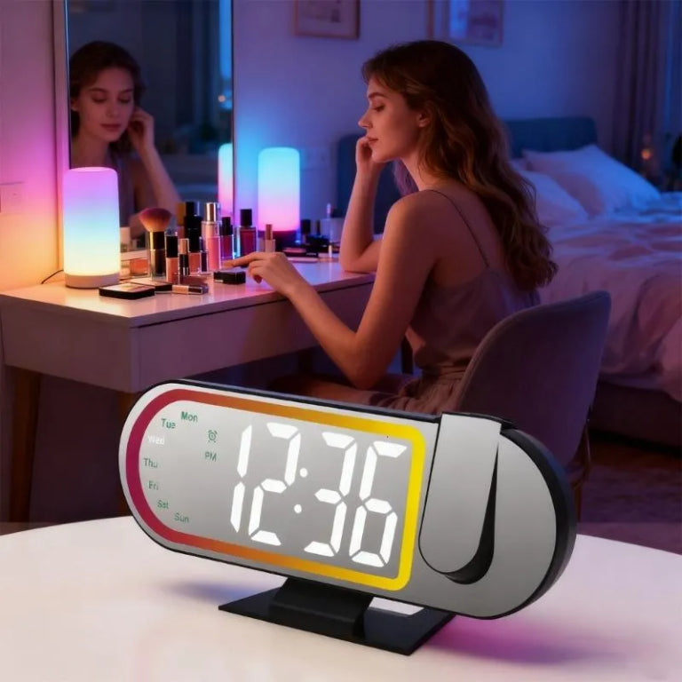 Ceas digital cu proiectie, design minimalist si futurist, afisaj LED, temperatura, calendar si lumina ambientala – 23 × 9.5 cm