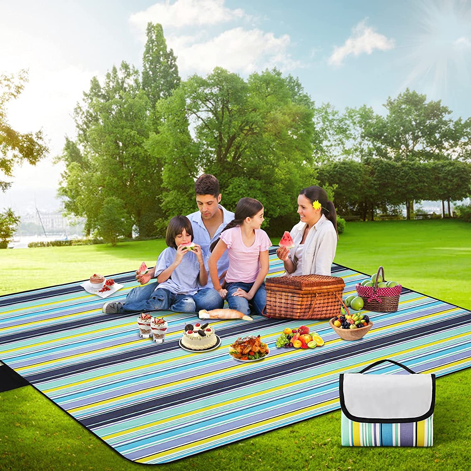Patura impermeabila pentru plaja sau camping, 150 x 145 cm, diverse culori