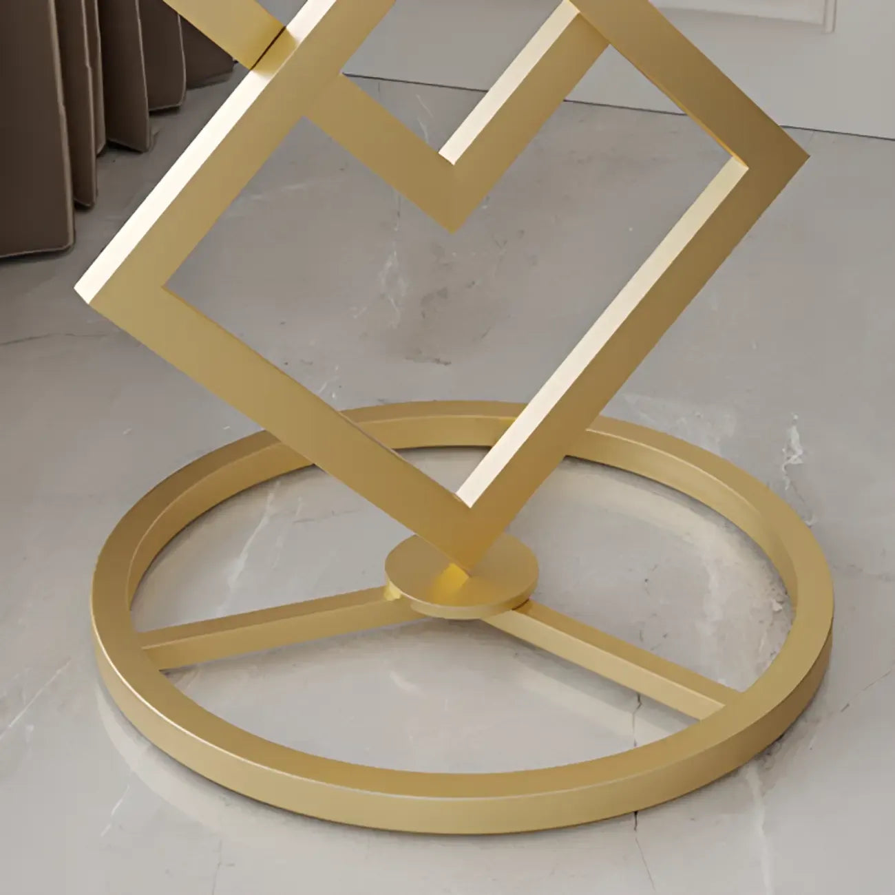 Masuta de cafea moderna cu blat tip marmura si cadru geometric metalic, design artistic, 40 x 58 cm