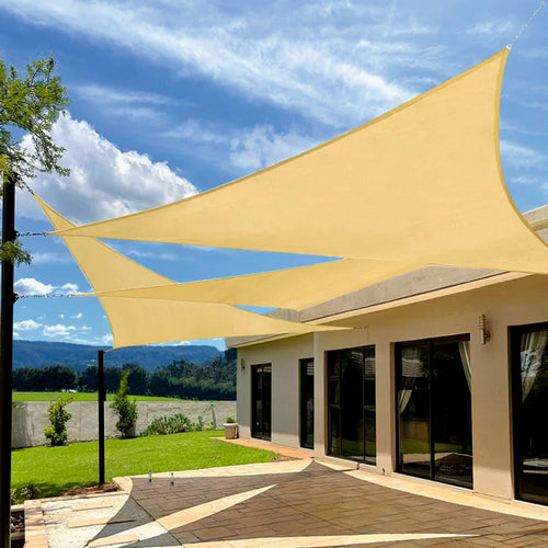 Umbrar/prelata de soare triunghi din PE, MESTERINO PE180030303 3 m X 3 m X 3 m, densitate 180g/mp, culoare bej, protectie UV