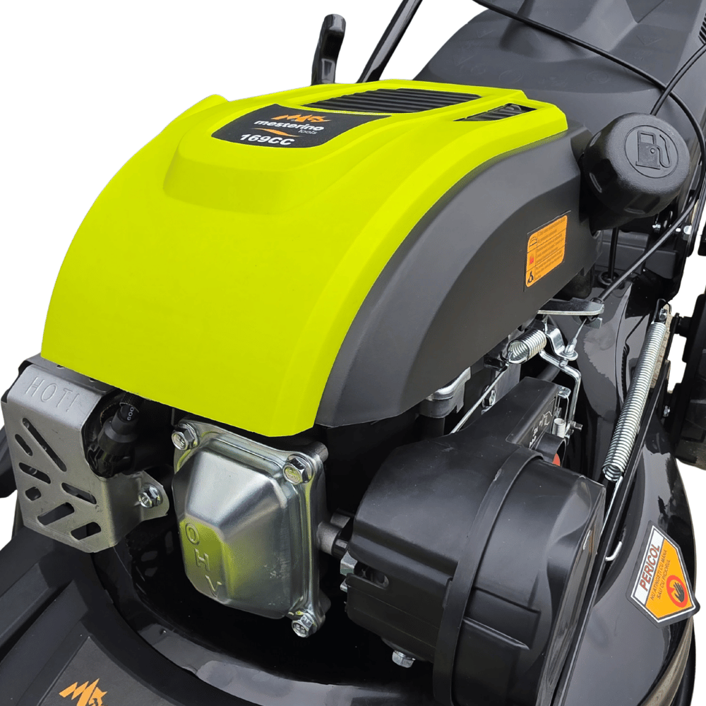 Masina autopropulsata pentru tuns gazonul Mesterino Tools MTBJXPM46N-169 cu motor QL170, 4CP, diametru taiere 457mm/18inch, 8 inaltimi de taiere, roti fata 8 inch, roti spate 11 inch, sac colector 60l colectare, evacuare lateral si mulcire