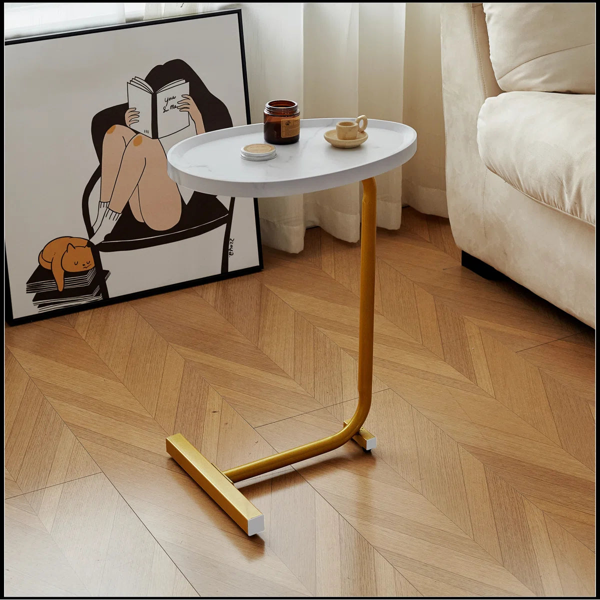 Masuta de cafea design nordic, cu blat alb si cadru metalic auriu , 40x30x60 cm