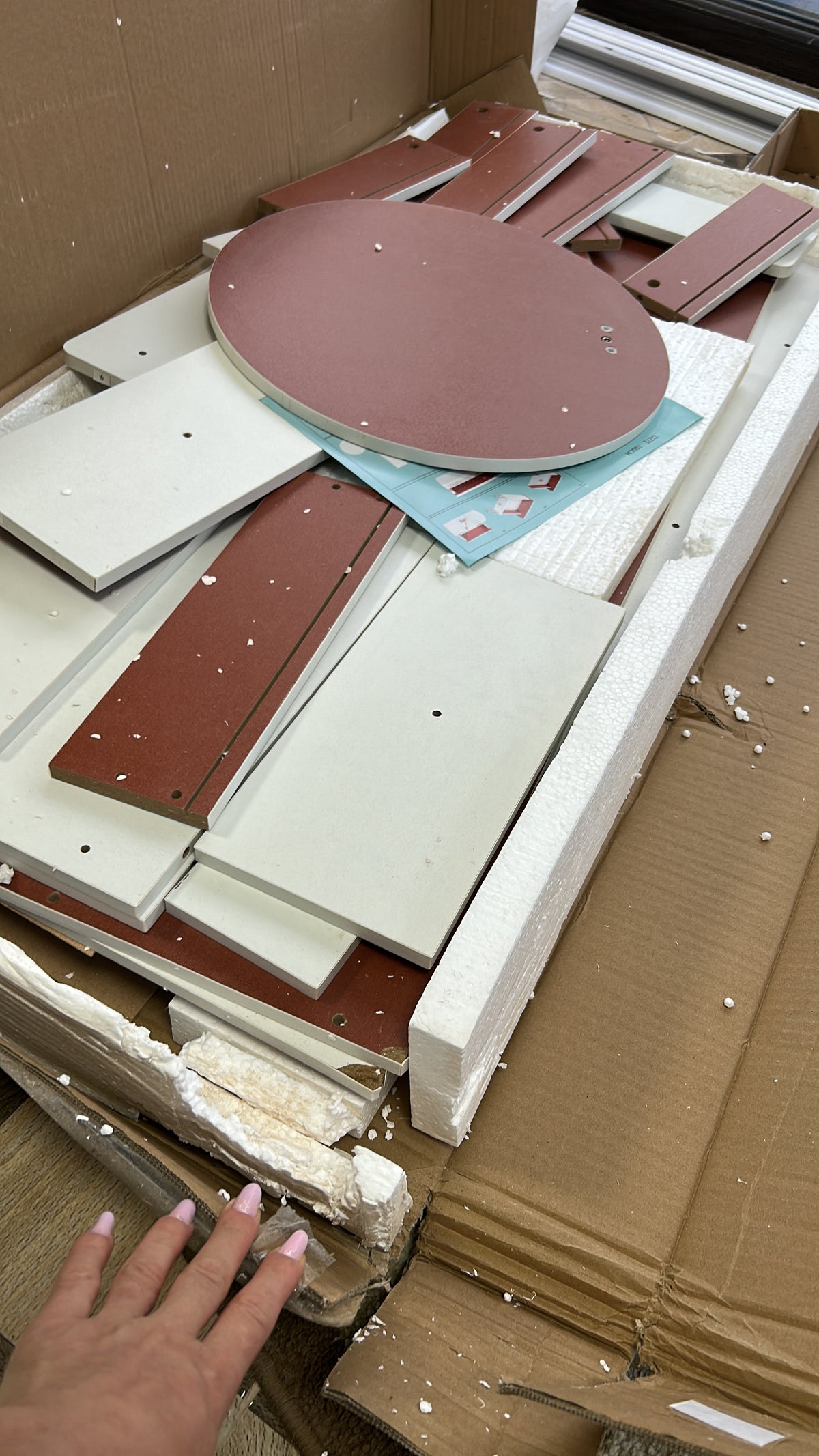 RESIGILAT — Masa toaletă cu oglindă LED tactilă, cu rafturi și sertare – MDF + lemn masiv, alb/gri, 100x120x40 cm Alb · Acceptabil #004