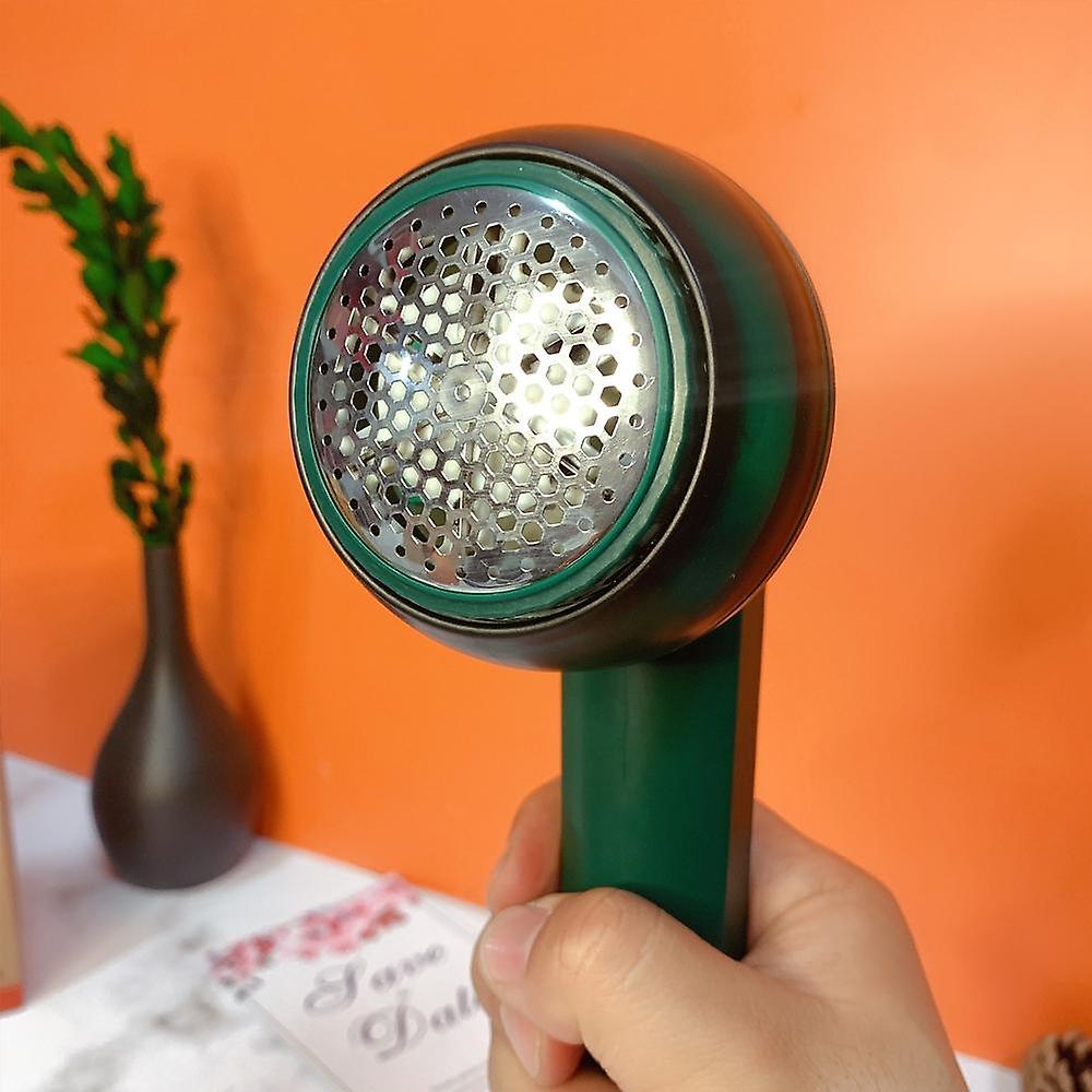 Aparat electric pentru curatat scame