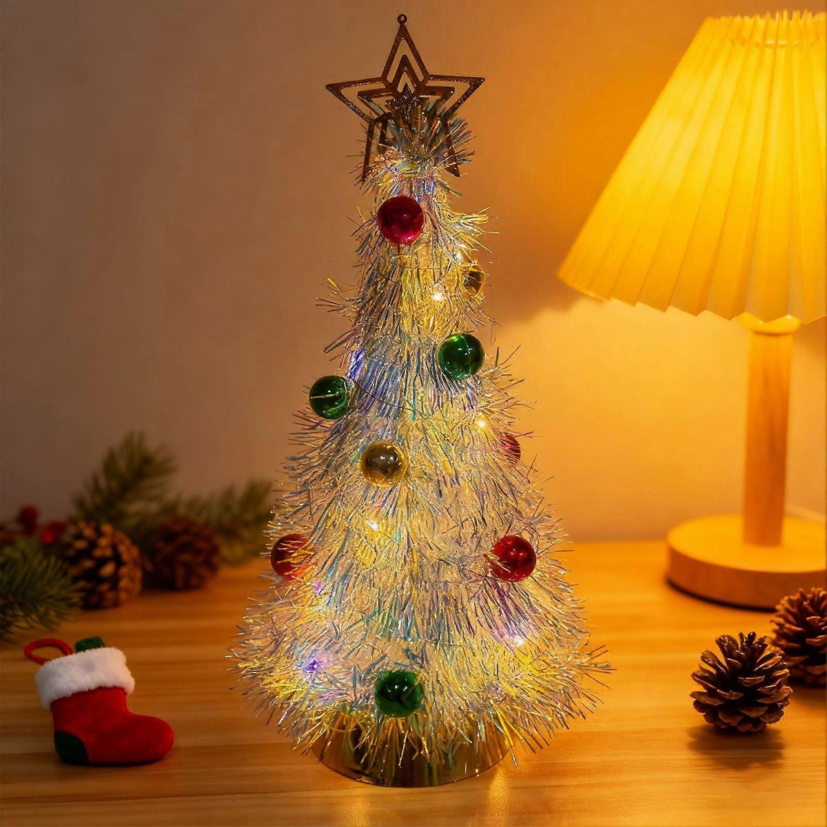 Mini Brad Craciun Decorativ Artificial 60cm cu Ornamente si Lumini LED - detaliu produs