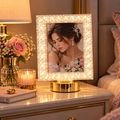 Ramă Foto LED Decorativă cu Efect Cristal – 24 × 20 cm