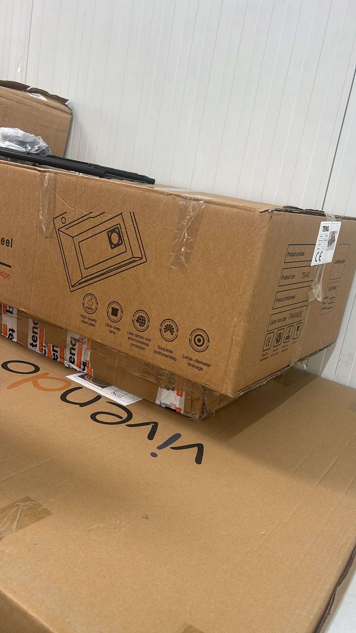 RESIGILAT — Chiuveta Bucatarie Multifunctionala Negru Grafit cu 2 Cascade, Robinet Cascada, Afisaj Digital Temperatura, Accesorii Incluse 750x450mm · Acceptabil #010