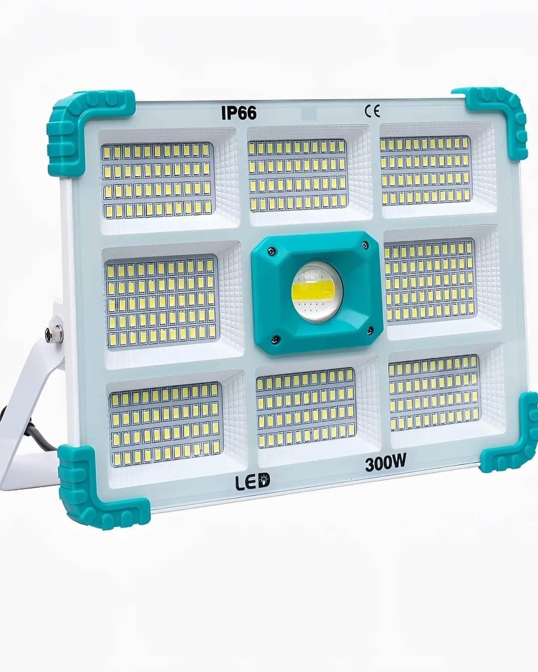 Proiector LED cu panou Solar  100W, 200W sau 300W