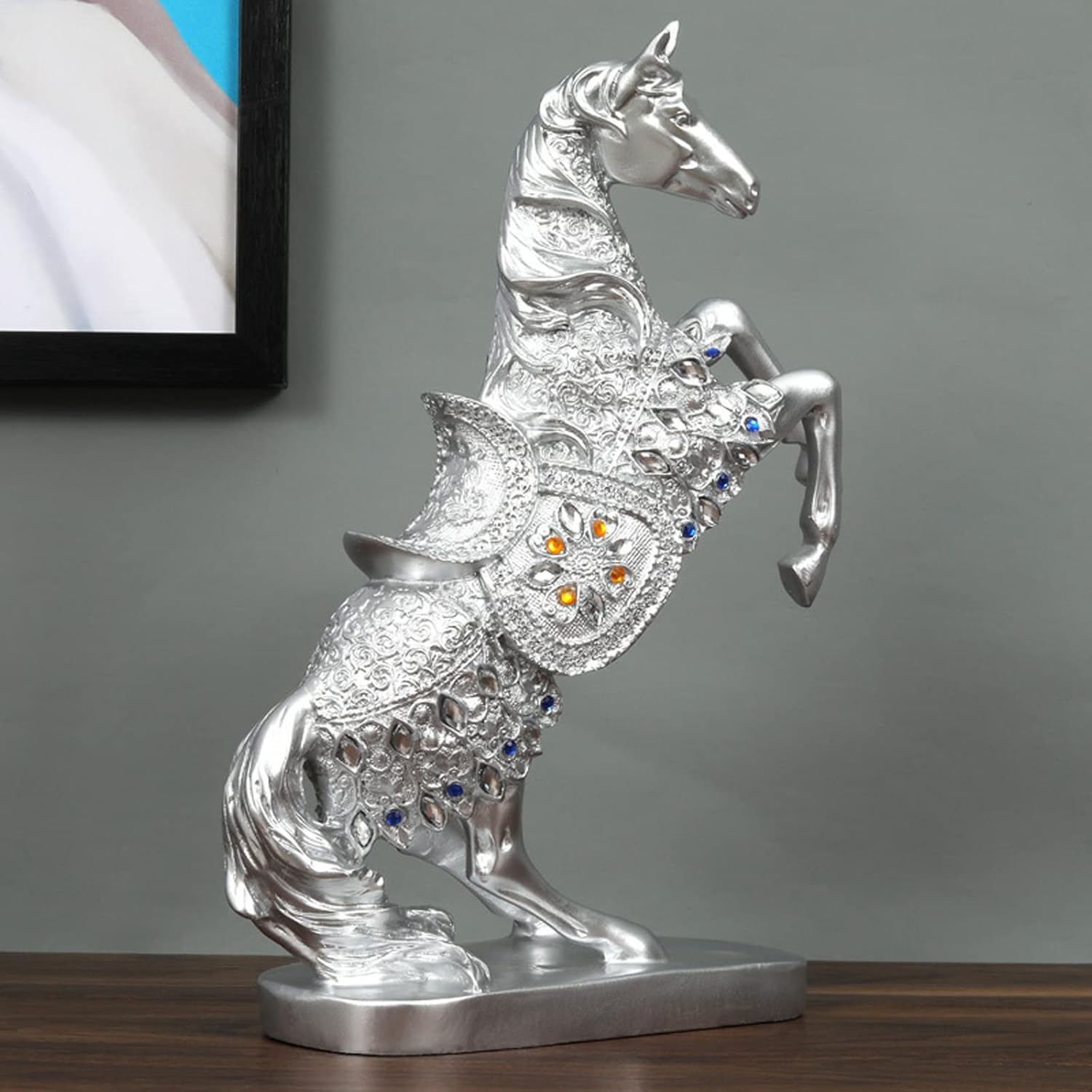 Statueta decorativa Cal cabrat – finisaj auriu / argintiu premium, 27 x 12 x 38.5 cm
