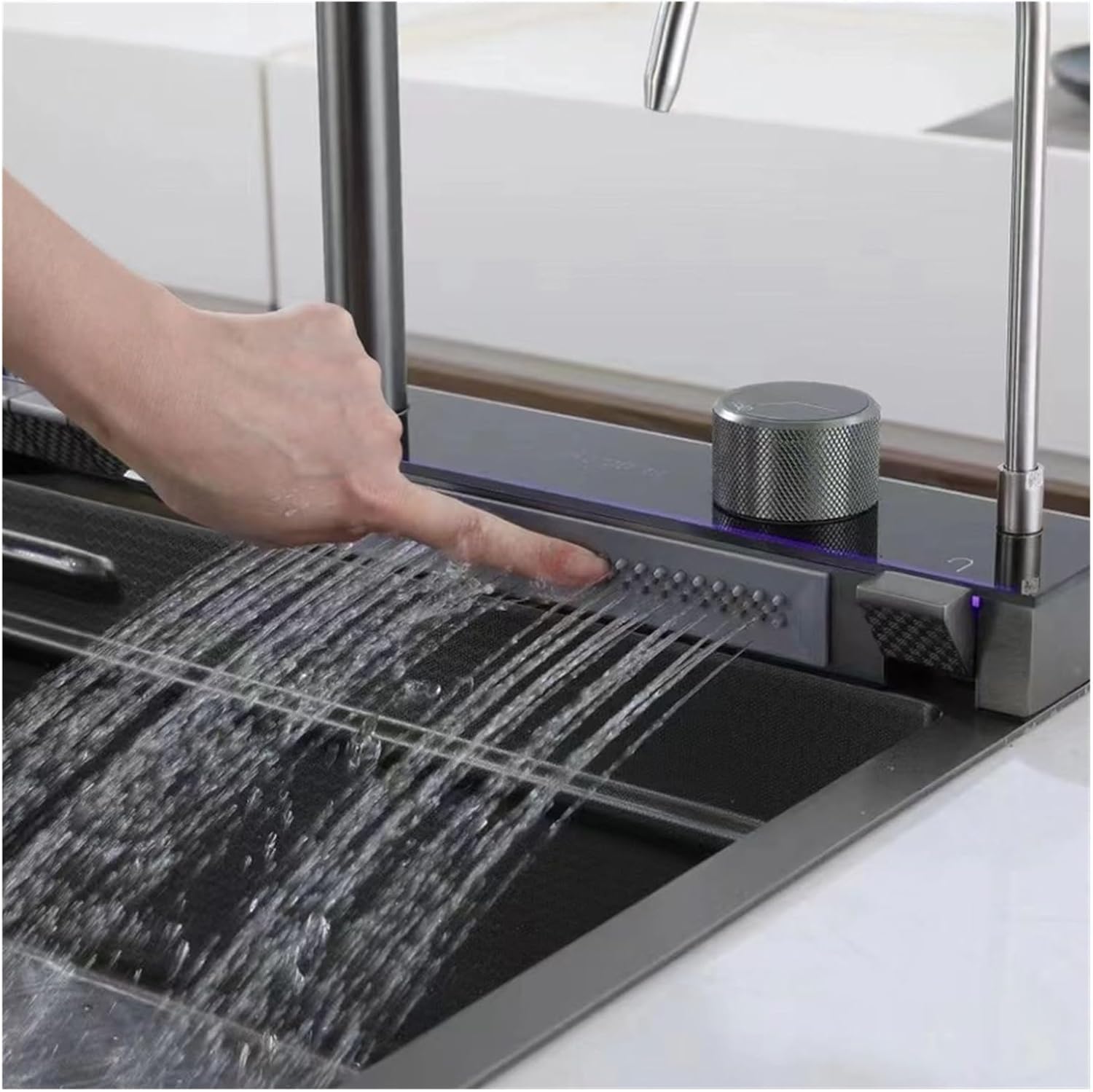 Chiuveta Bucatarie Multifunctionala Negru Grafit cu 2 Cascade, Robinet Cascada, Afisaj Digital Temperatura, Accesorii Incluse