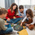 Joc interactiv de sah, educativ, cu benzi de cauciuc si triunghiuri geometrice, pentru copii