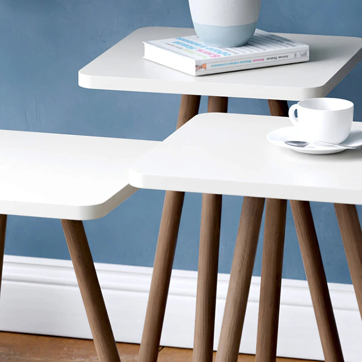 Set 3 masute decorative cu picioare din lemn 34x34 cm, 3 inaltimi (41 / 45 / 49 cm)