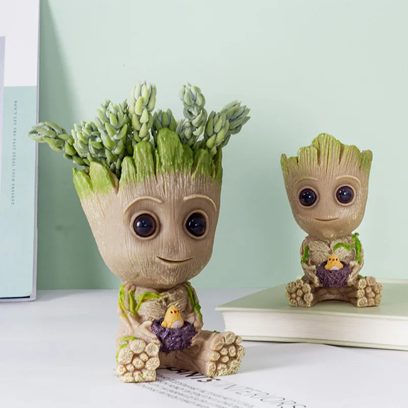 Suport figurina Groot Baby 4 Suport figurina Grooty ganditor, ghiveci plante