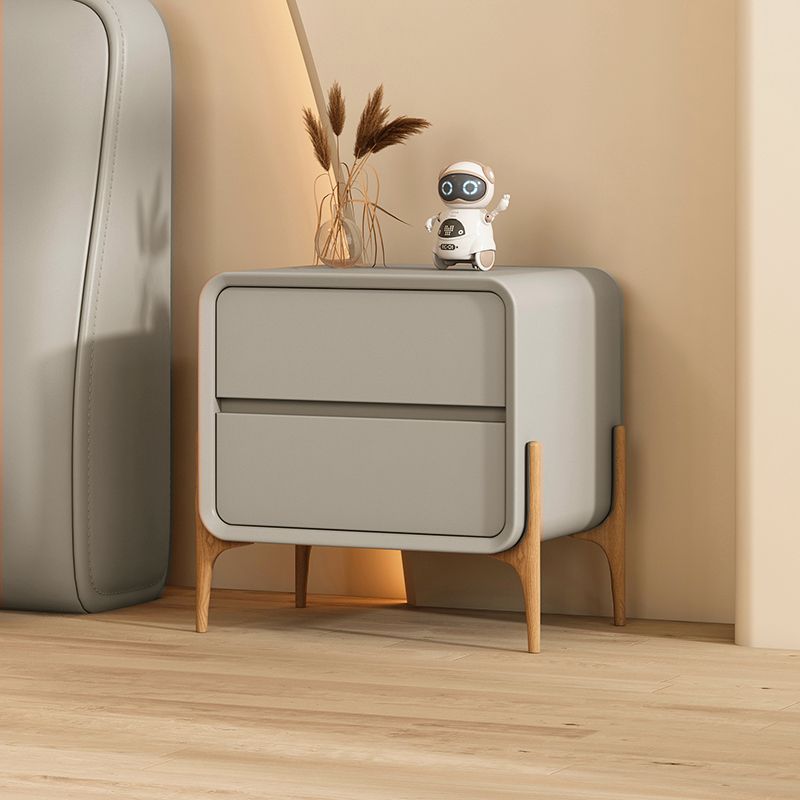 RESIGILAT - Noptiera moderna cu linii rotunjite si 2 sertare, 50x40x50cm