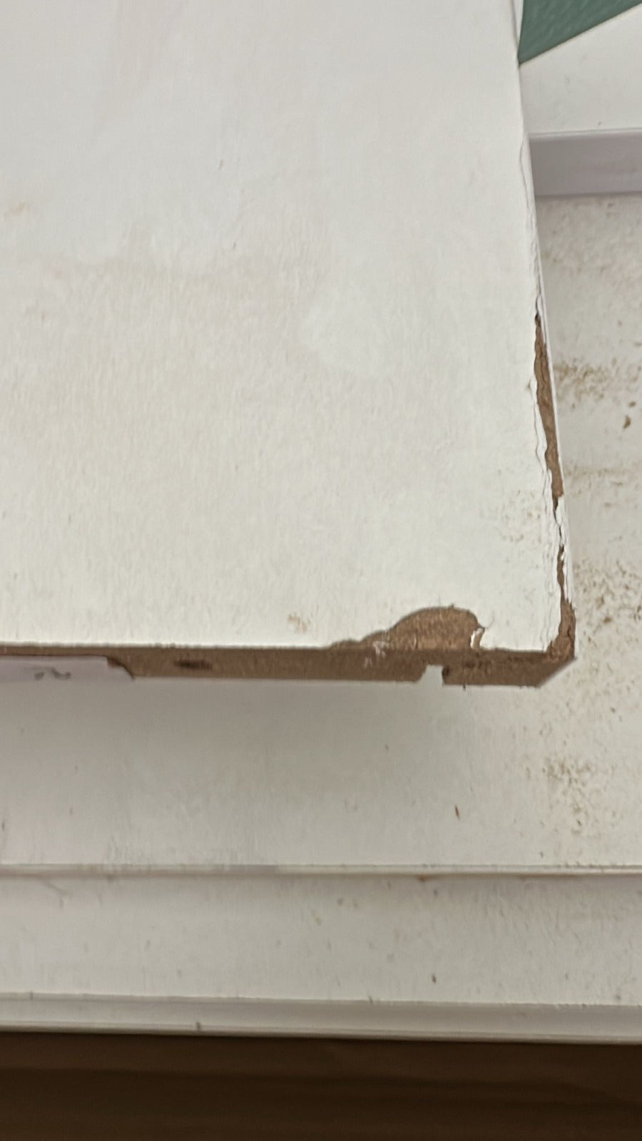 RESIGILAT - Comoda moderna si simpla cu 3 sertare si 2 usi, 140x40x75cm