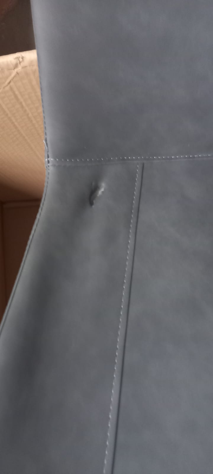 RESIGILAT - Scaun de dining design scandinav, aspect minimalist, 50 x 46 x 83 cm