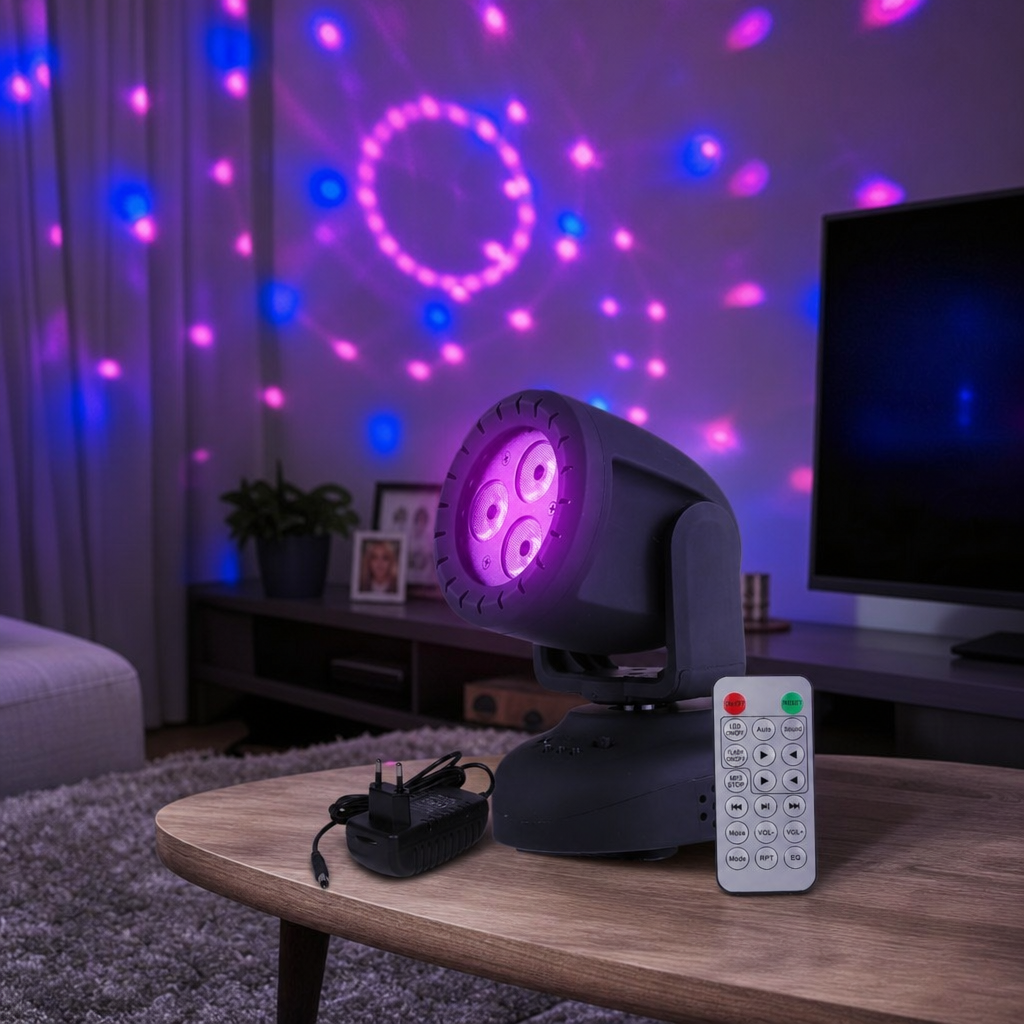 Proiector LED Moving Head pentru Petreceri și Evenimente, 3 LED-uri, Efecte Luminoase și Telecomandă - in context de utilizare