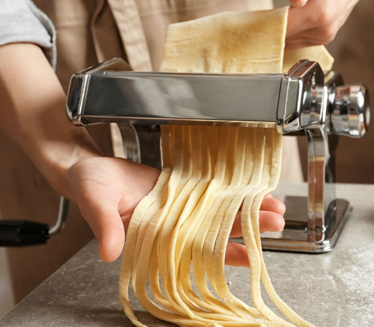 RESIGILAT - Masina de facut paste sau taitei de casa, 9 pozitii