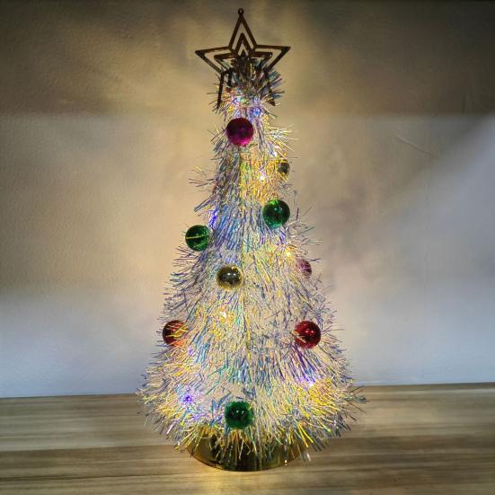 Mini Brad Craciun Decorativ Artificial 60cm cu Ornamente si Lumini LED - detaliu produs