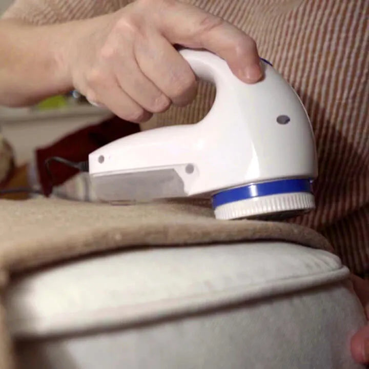 Aparat de curatat scame, putere mare 5W, 3 lame inox, perie de curatare