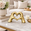 Decoratiune sculpturala maini in forma de inima – rasina – 25 x 8.5 x 15 cm
