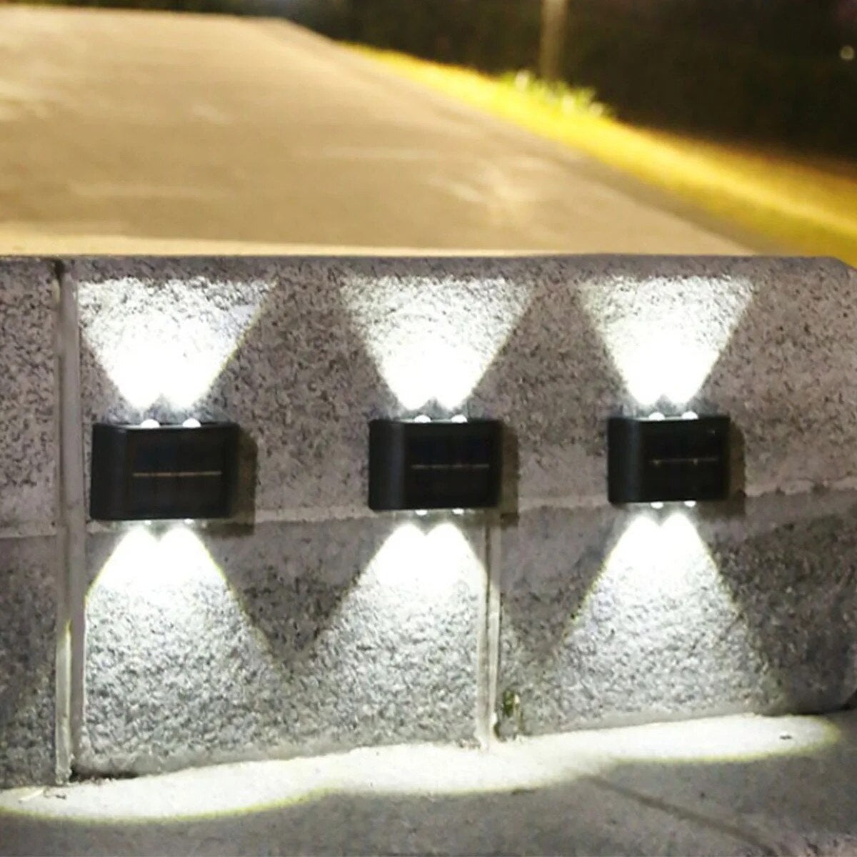Set 2 Lampi Solare de Perete cu Iluminare Sus si Jos 8 LED-uri Alb Rece - detaliu produs