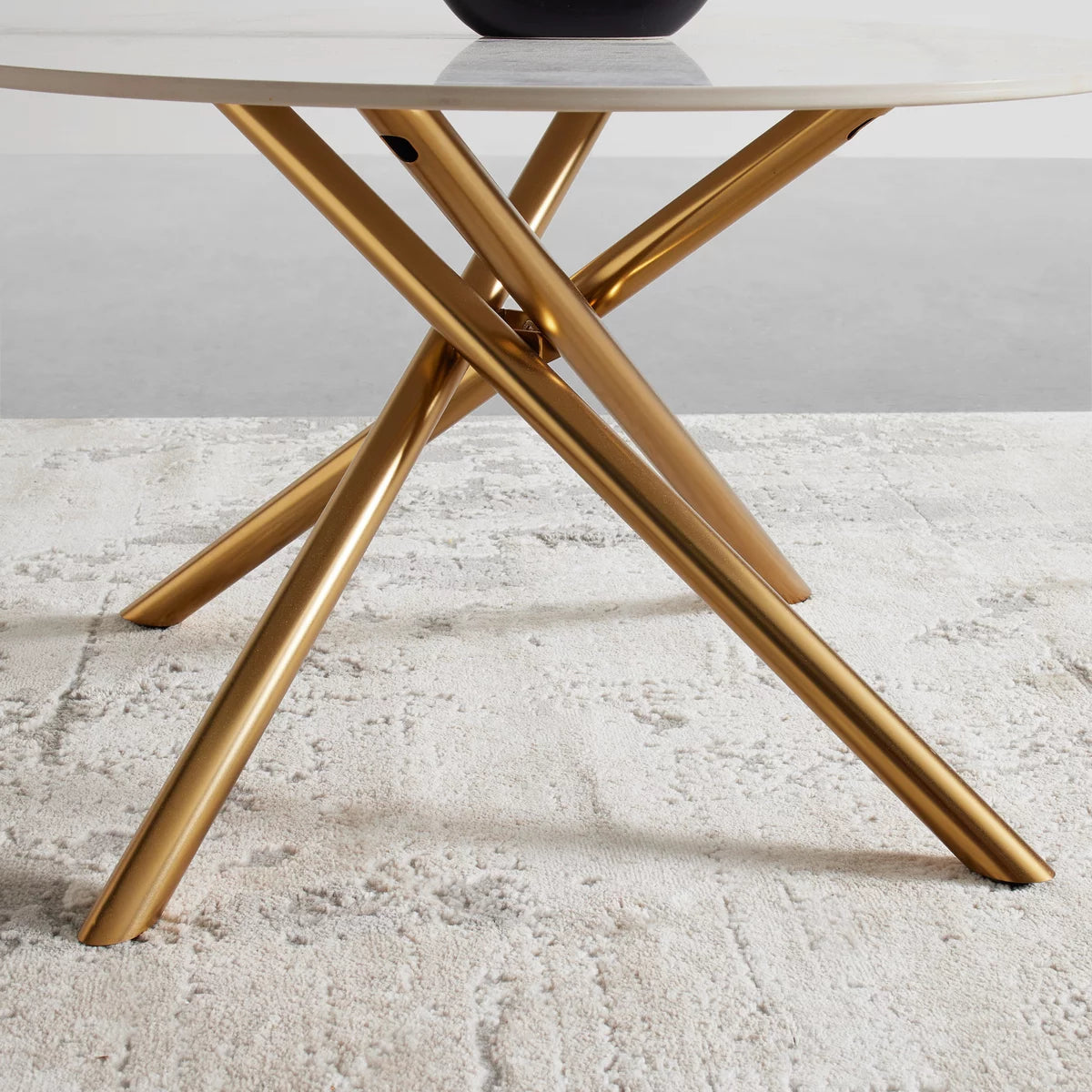 Masa de Cafea Rotunda 70x70x44 cm cu Blat Alb si Picioare Auriu – Design Modern Premium