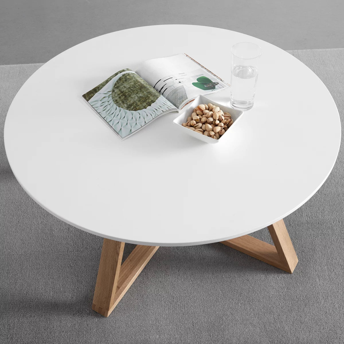 Masuta de cafea alba cu picioare din lemn natural 80x39 cm