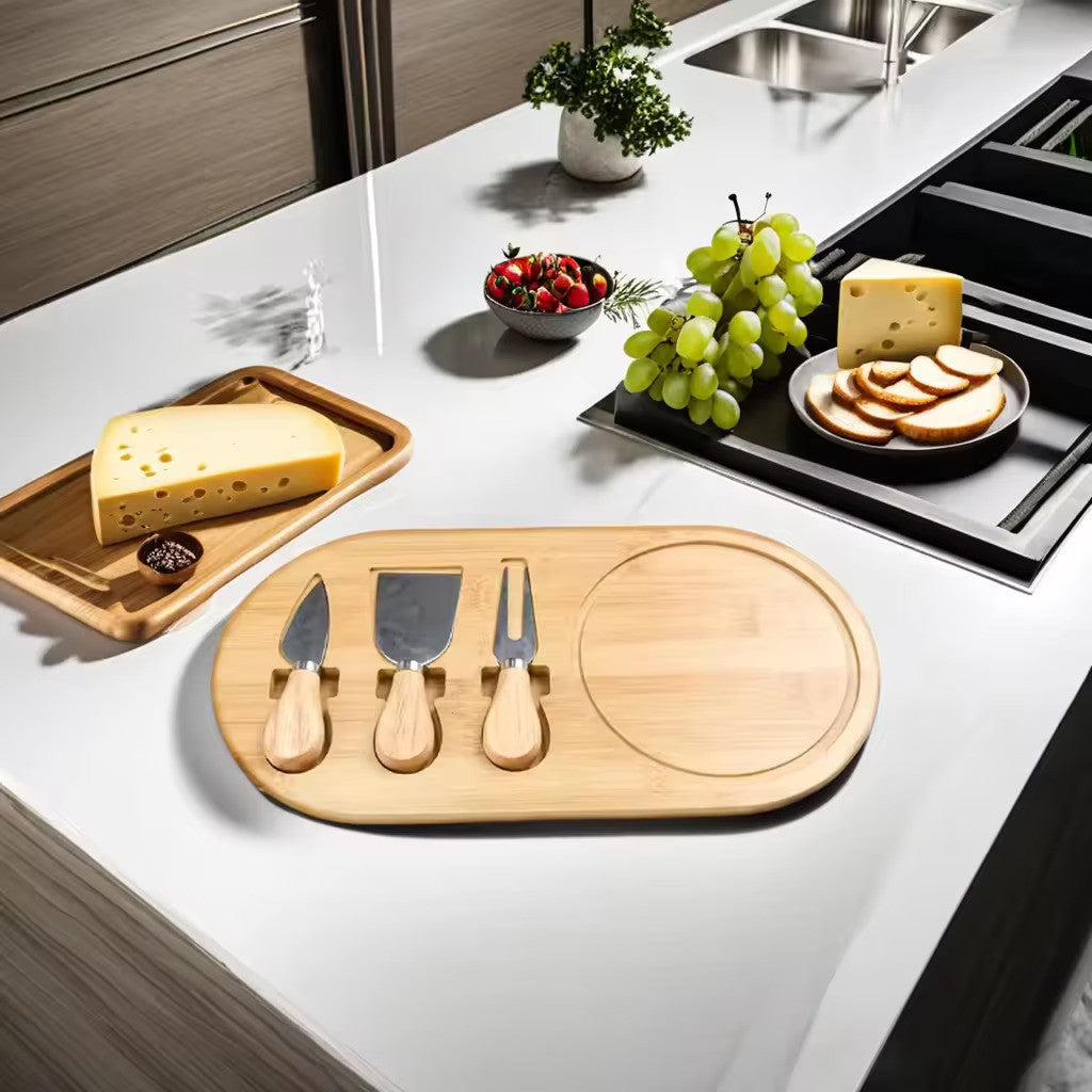 Platou de branzeturi cu ustensile pentru servire, din lemn, dimensiuni 36x18x1, 5 cm