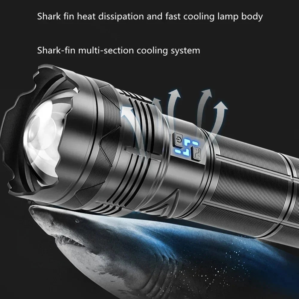 Lanterna profesionala cu LED laser, incarcare Type-C, 4 acumulatori inclusi, afisaj baterie, distanta iluminare pana la 1000 m,