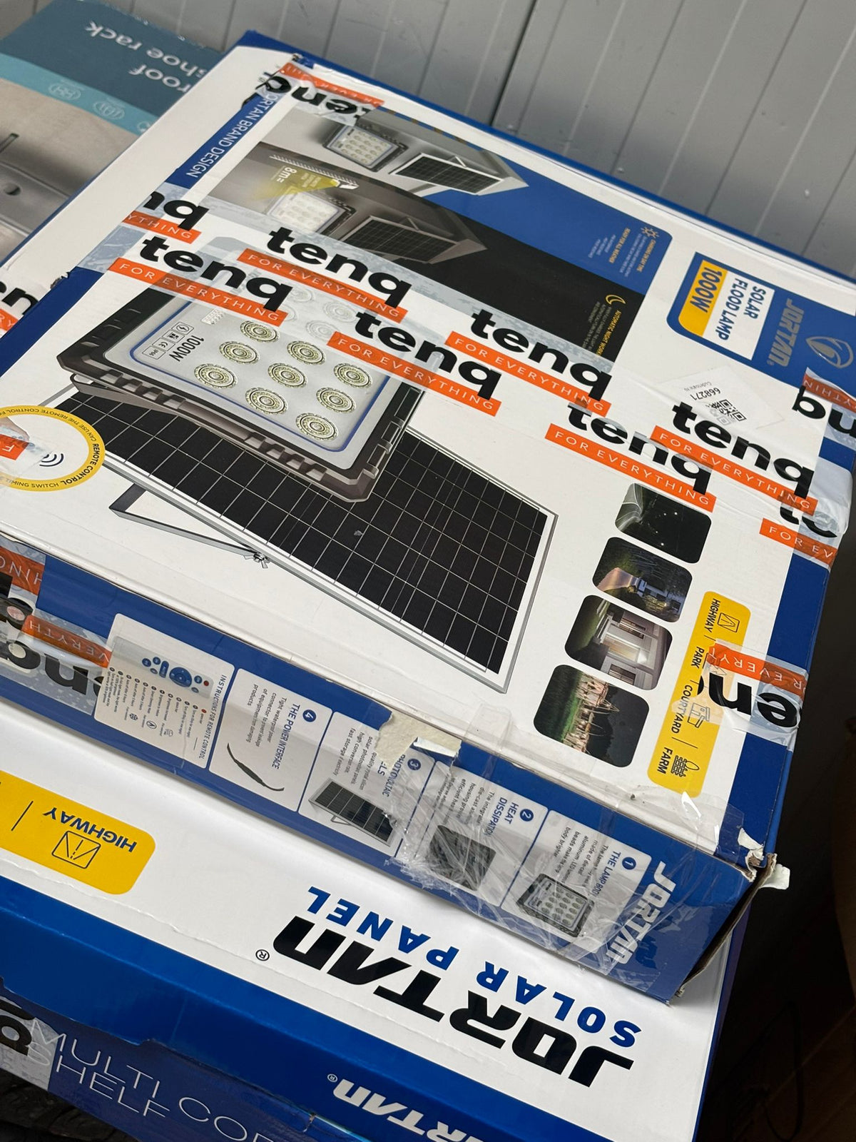 RESIGILAT — Proiector solar LED Jortan 600/800/1000W cu panou solar, telecomanda, IP66, iluminare exterior 1000 W · Acceptabil #001