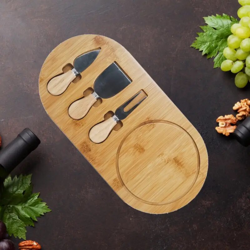 Platou de branzeturi cu ustensile pentru servire, din lemn, dimensiuni 36x18x1, 5 cm