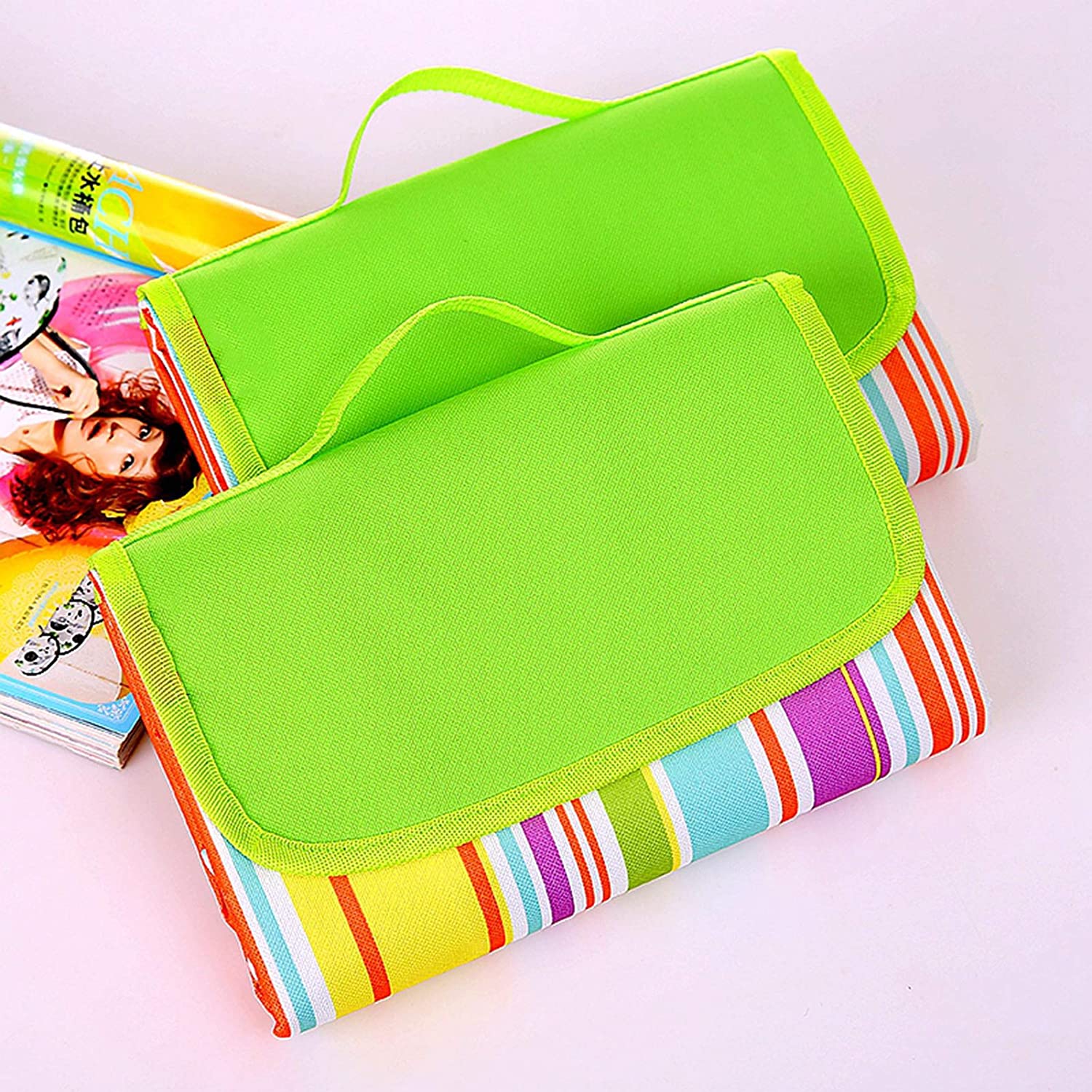 Patura impermeabila pentru plaja sau camping, 150 x 145 cm, diverse culori