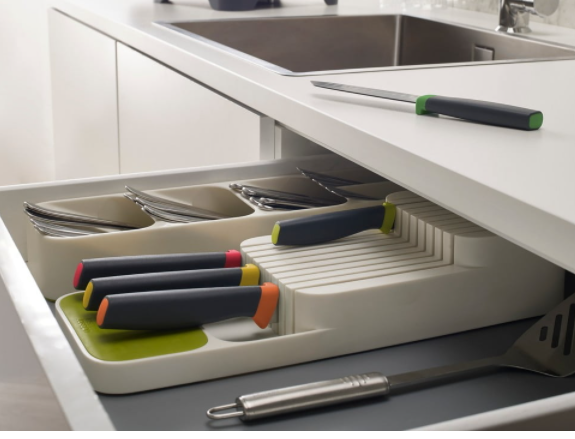 Organizator tacamuri pentru sertar